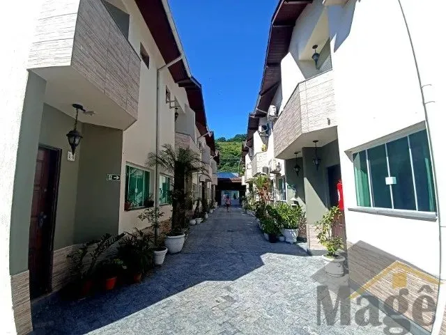 SOBRADO GEMINADO REFORMADO EM CONDOMÍNIO À VENDA EM GUARUJÁ - REF: 5989