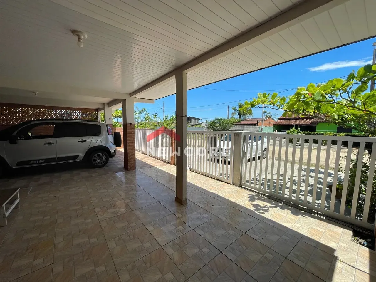 Casa em Av. Loanda - Balneário Coroados - Guaratuba/PR