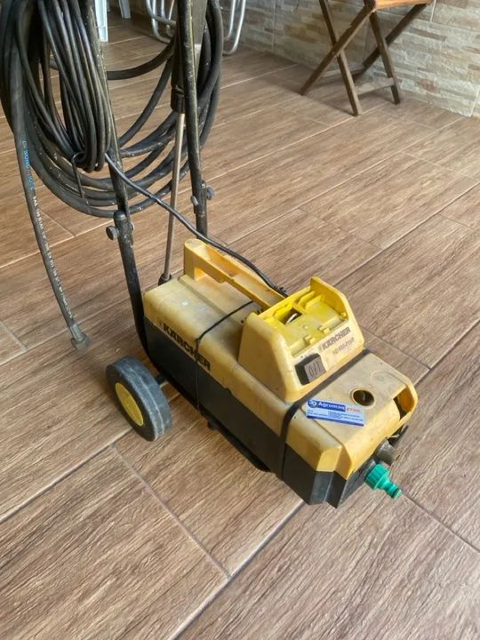 Lavadora de alta pressão karcher profissional  - Foto 2