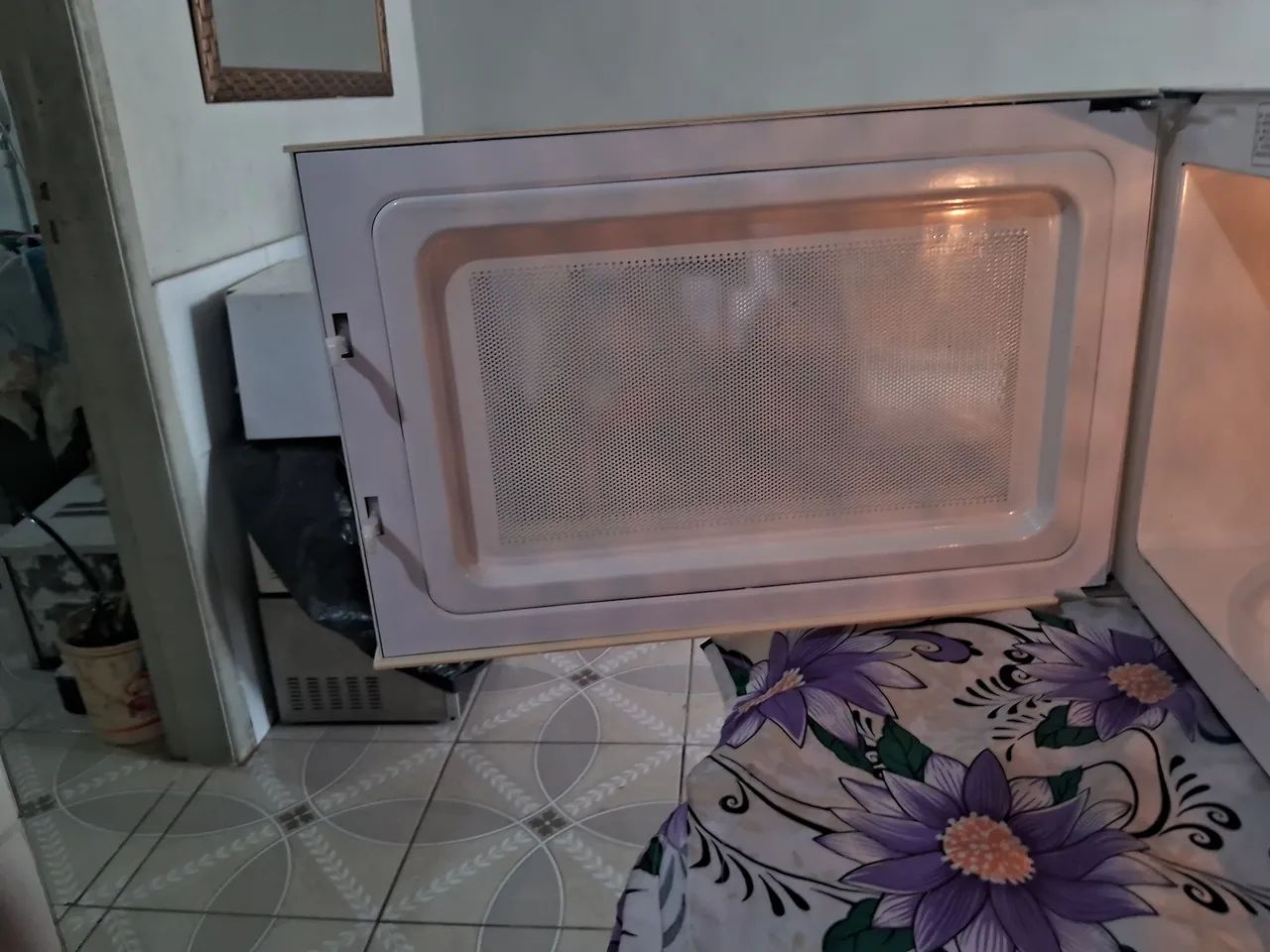 Micro-ondas em ótimo estado