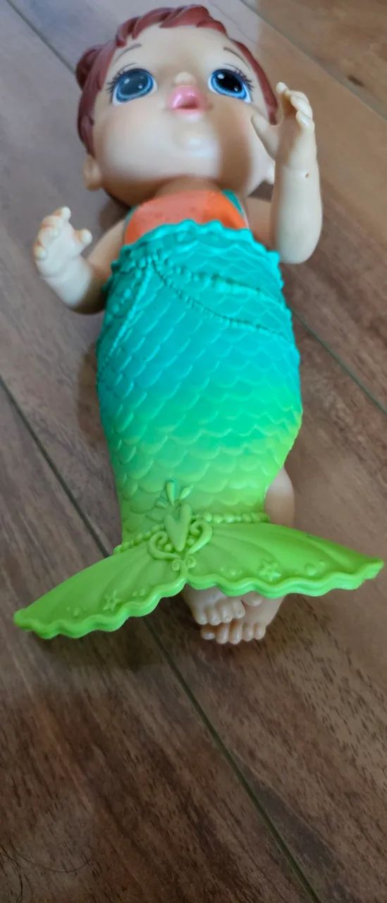 Boneca baby, alive, sereia, pele branca, cabelo castanho original, banho - Foto 2