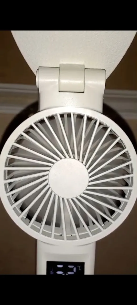 Luminaria e Ventilador Portátil recarregável