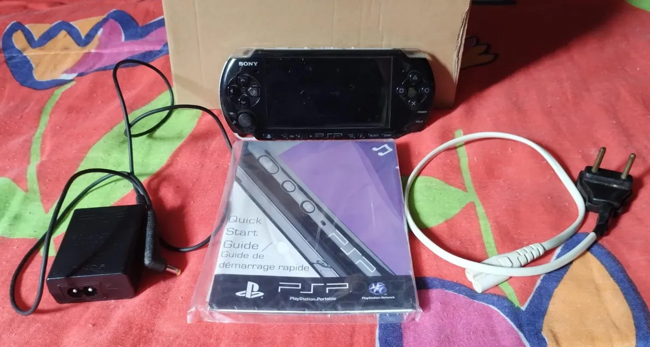 PSP 3001 XPB - PIANO BLACK