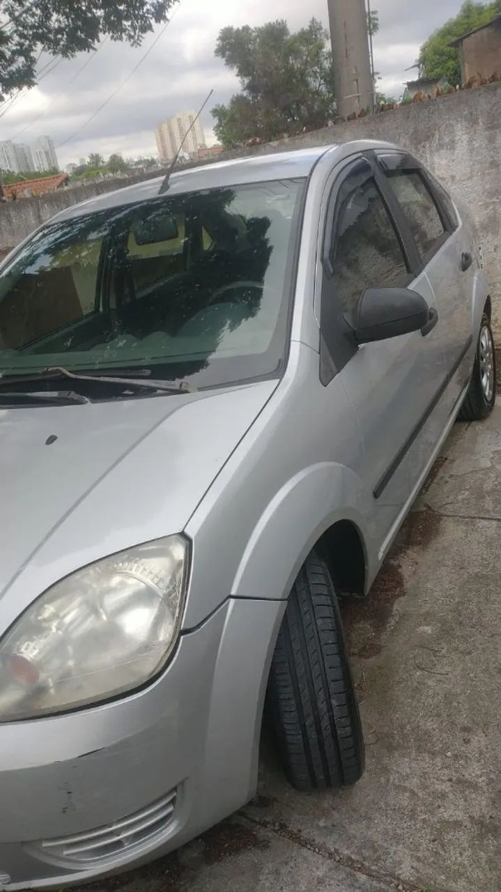 Ford Fiesta sedã 4 portas gasolina  - Foto 3