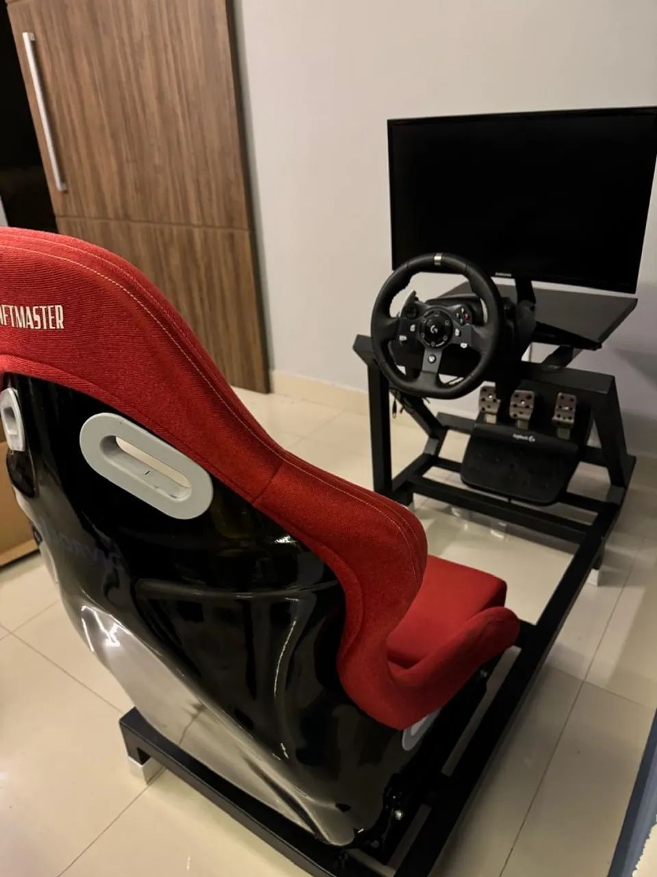 Cockpit Completo para Simulador - Volante G920 + Pedal Logitech (Xbox e PC) - Foto 2