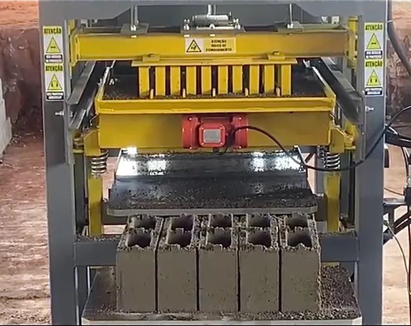 Máquina de blocos bloquete paver hidráulica  - Foto 3