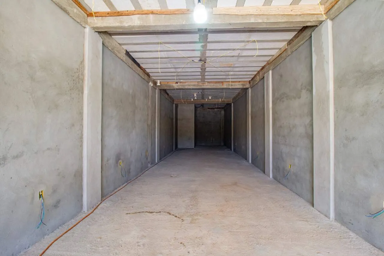 Loja de 80m² para Aluguel - Avenida do Sol - Jardim Botânico