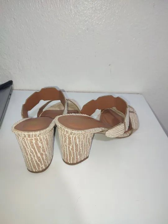 Saltinho com brilhos dourados - Foto 2