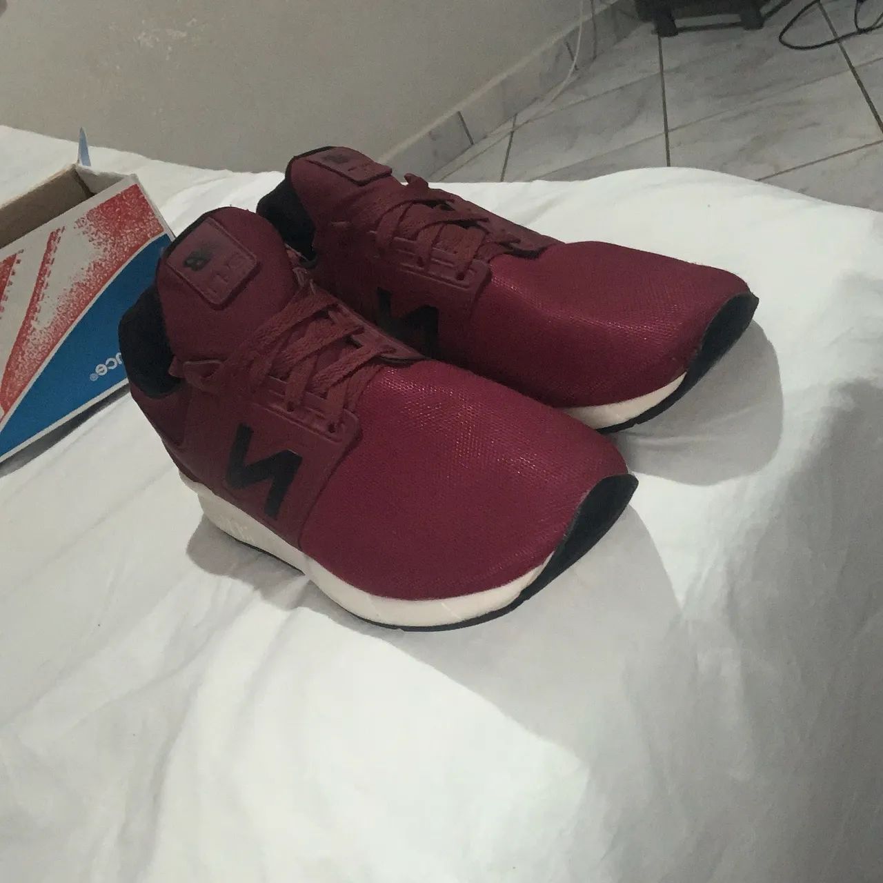Tênis N*40 New balance vermelho NOVO