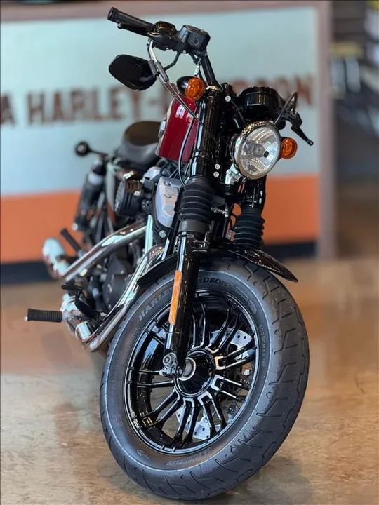 HARLEY-DAVIDSON SPORTSTER FORTY-EIGHT