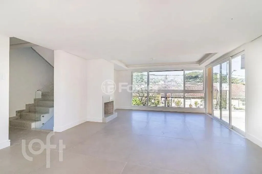 Vendo Espetacular casa 3 quartos 3 suítes 4 garagens 288m² privativos no Bairro Vila Assun
