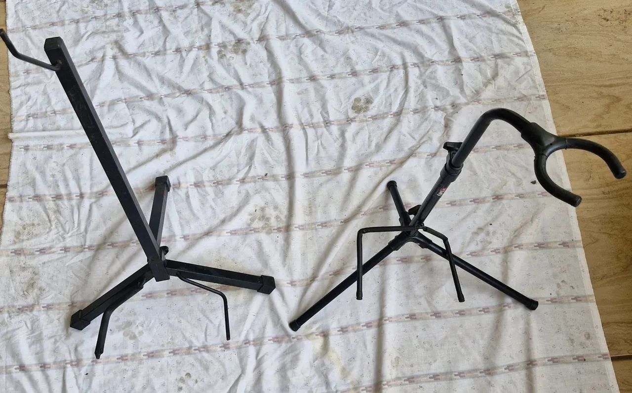2 Suportes para Guitarra
