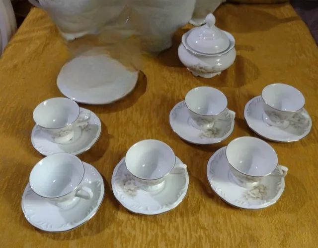 Porcelana Schmidt  com  filete de prata- Kit de xicaras e pires de café  com açucareiro - Foto 3
