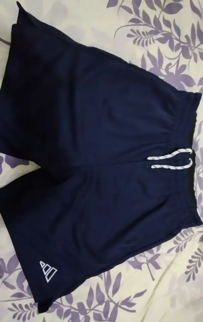 Vendo Shorts Masculino Azul - tamanho G (Novo)