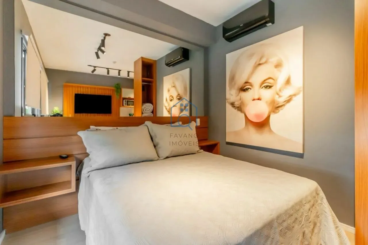 Studio na Vila Madalena, mobiliado e com ar condicionado, próximo ao metrô.