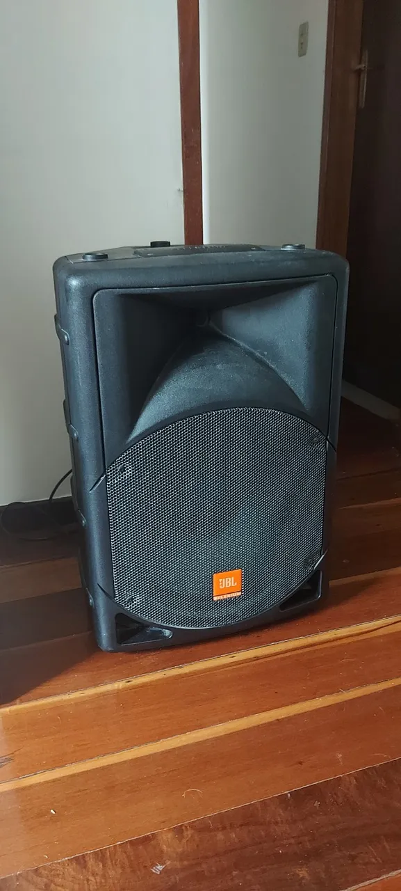 Caixa Profissional JBL Ativa Bi-amplificada Modelo 1503A