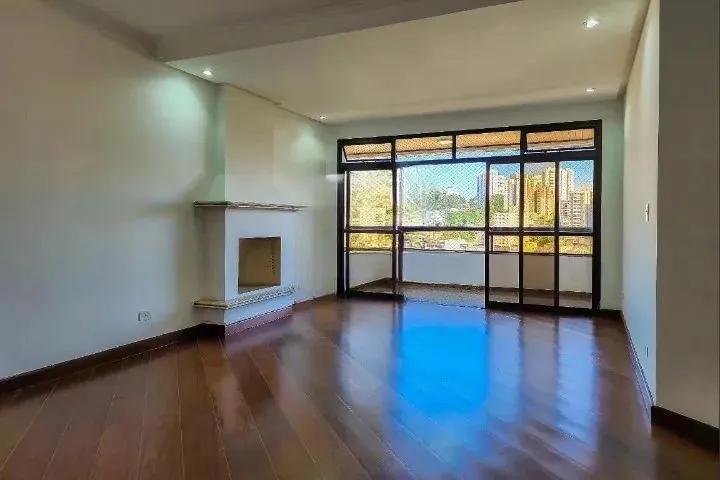 Imóvel para aluguel com 154 metros quadrados com 3 quartos