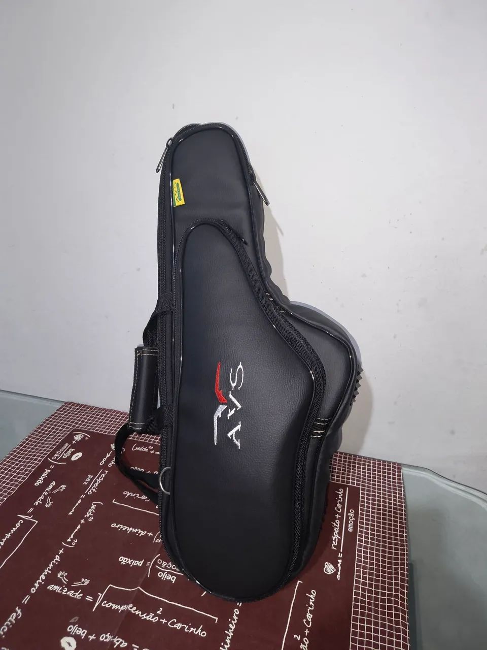   VENDO HARD CASE. SUPER LUXO  NOVO.              - Foto 3
