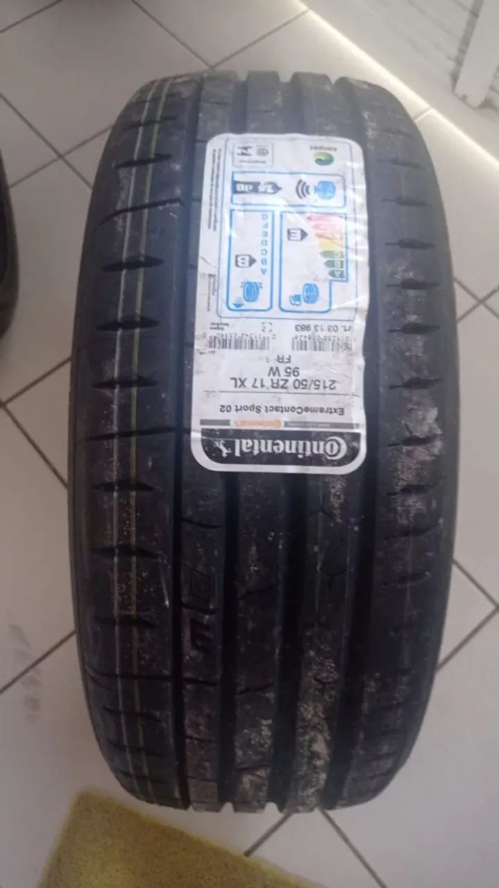 Pneus Continental ExtremeContact Sport 215/50 ZR 17 XL - Foto 2