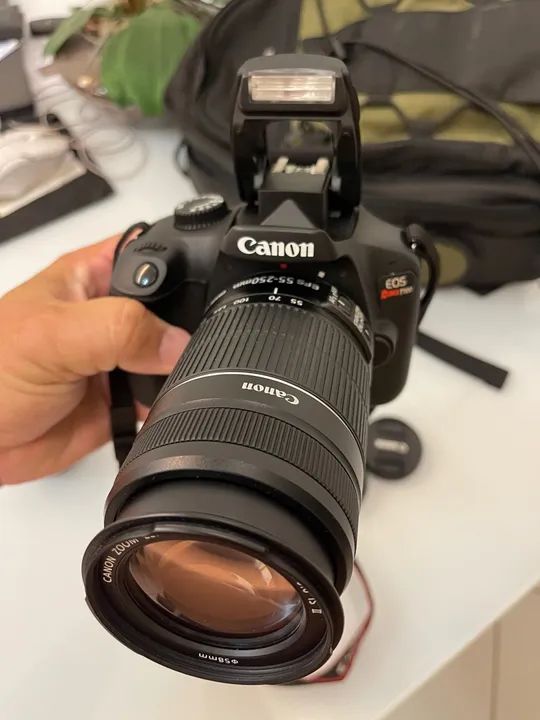 Kit Câmera Canon EOS Rebel T100 