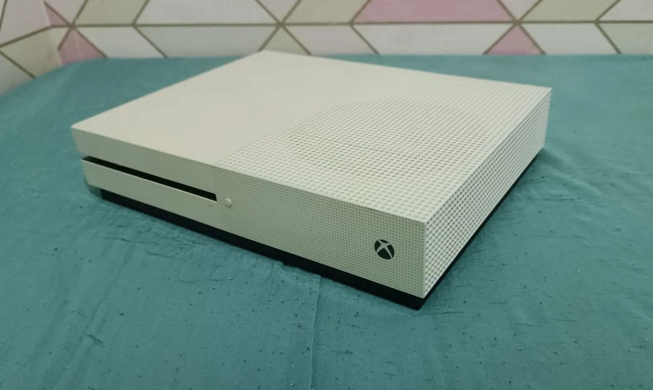 Xbox One S 1TB  - Foto 2