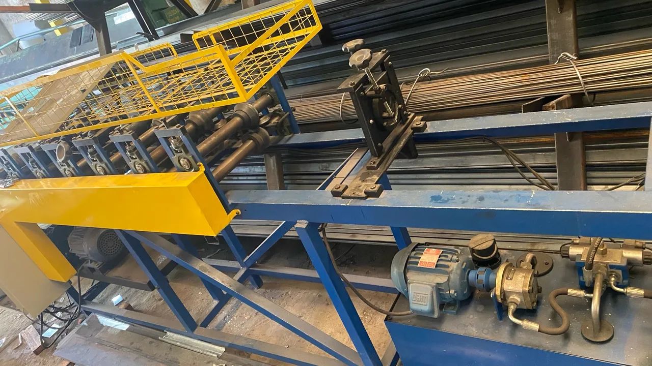 Máquina perfiladeira Drywall- Cantoneira e tabica