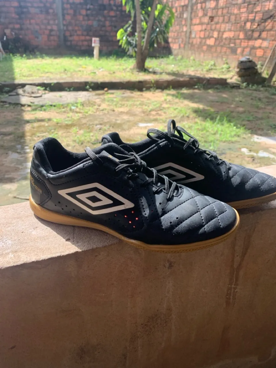 Chuteira Umbro Futsal - Campo Society