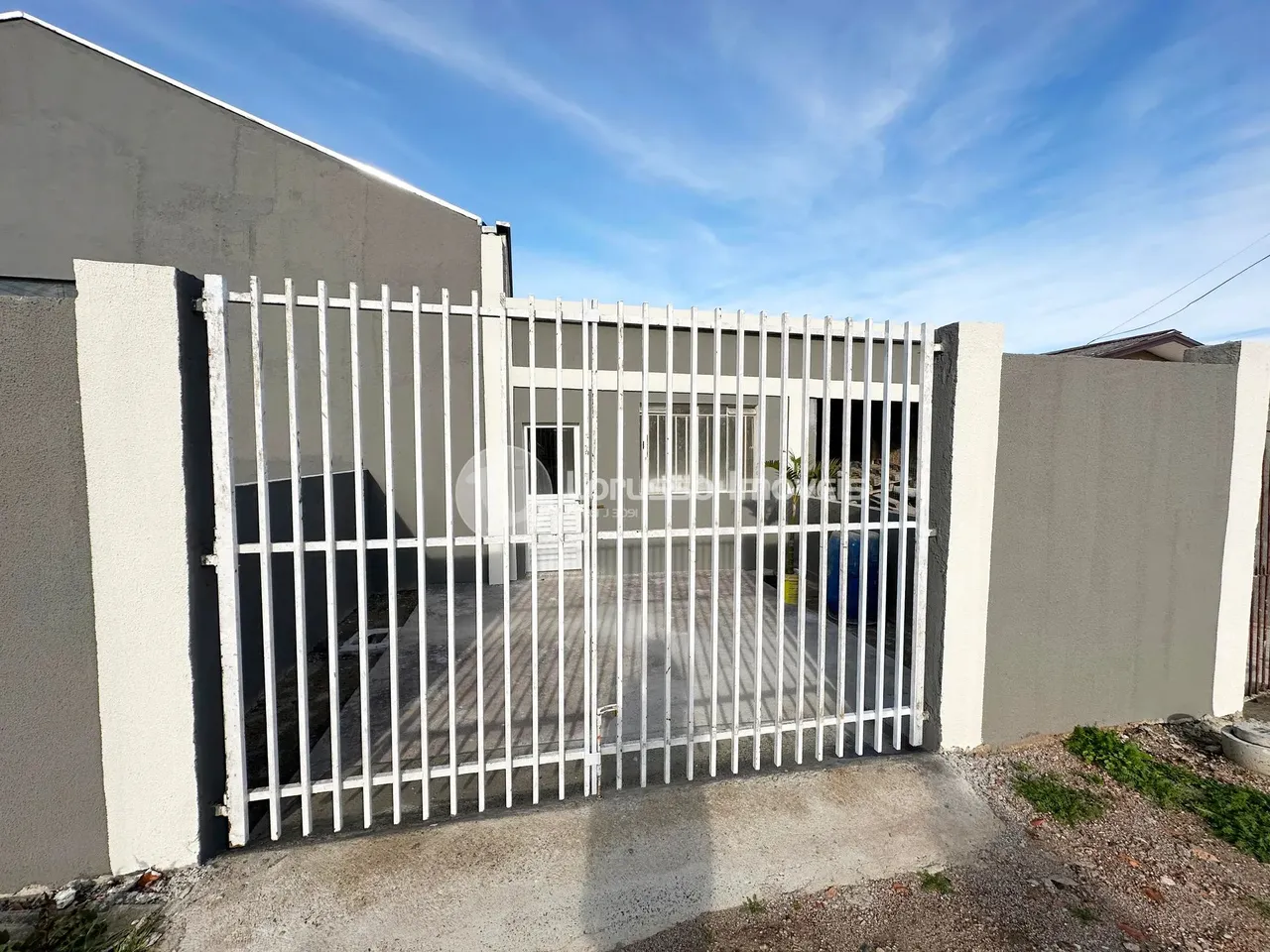 Imóvel para aluguel com 37 metros quadrados com 2 quartos em Capão da Imbuia - Curitiba -