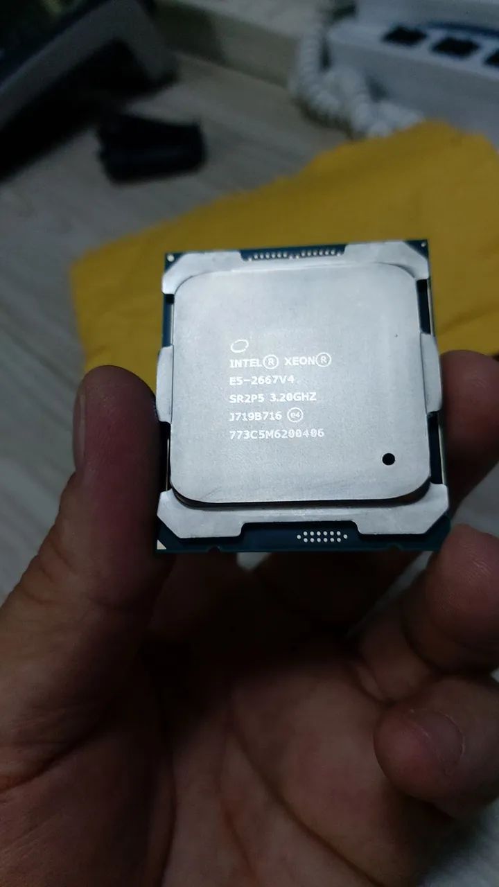 Processador Intel Xeon E5-2667 v4