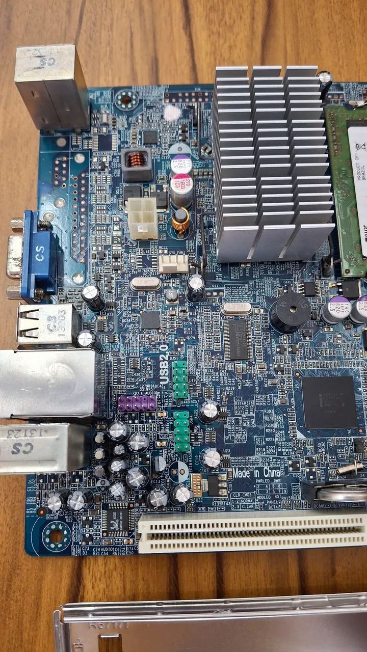 Placa-Mãe Positivo Intel Atom D525 Dual Core 2GB de RAM - Foto 4