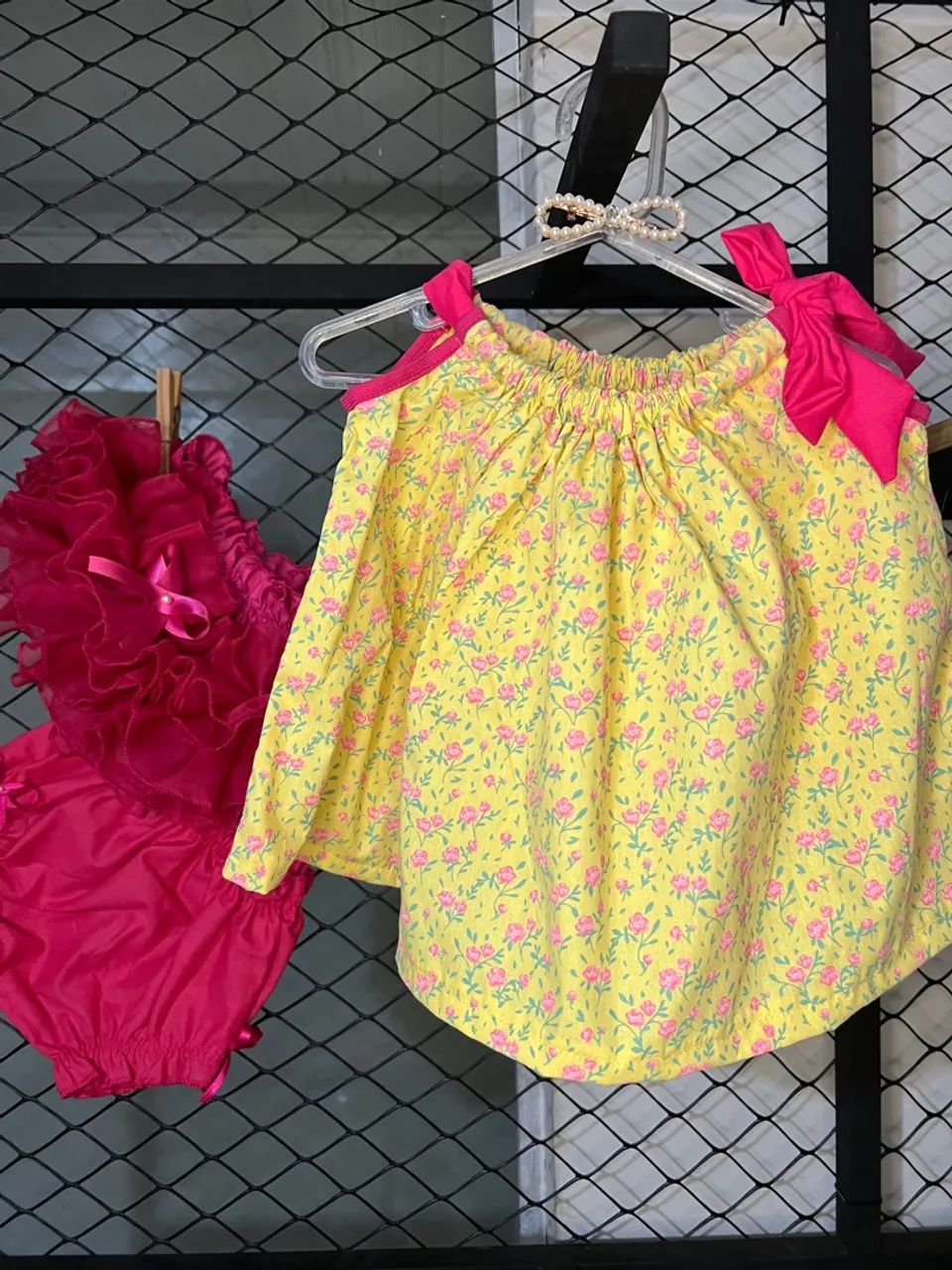Conjunto Infantil Branco Floral cores  - Foto 5