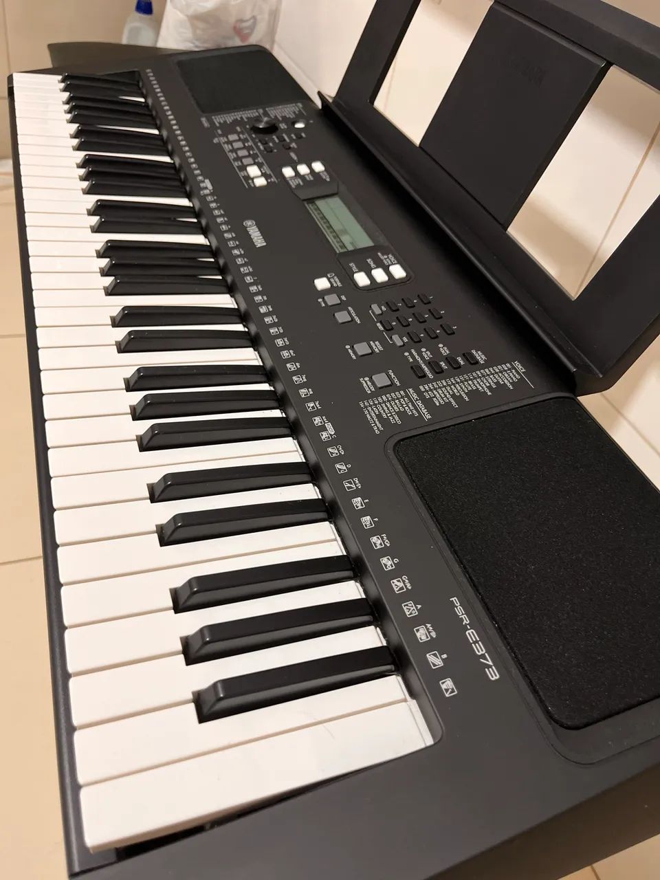 Teclado Yamaha PSR E373 (Ótimo P/ Igreja) - Foto 3