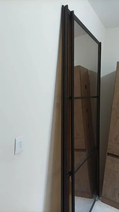 3Porta de Vidro com Moldura Preta - Foto 2