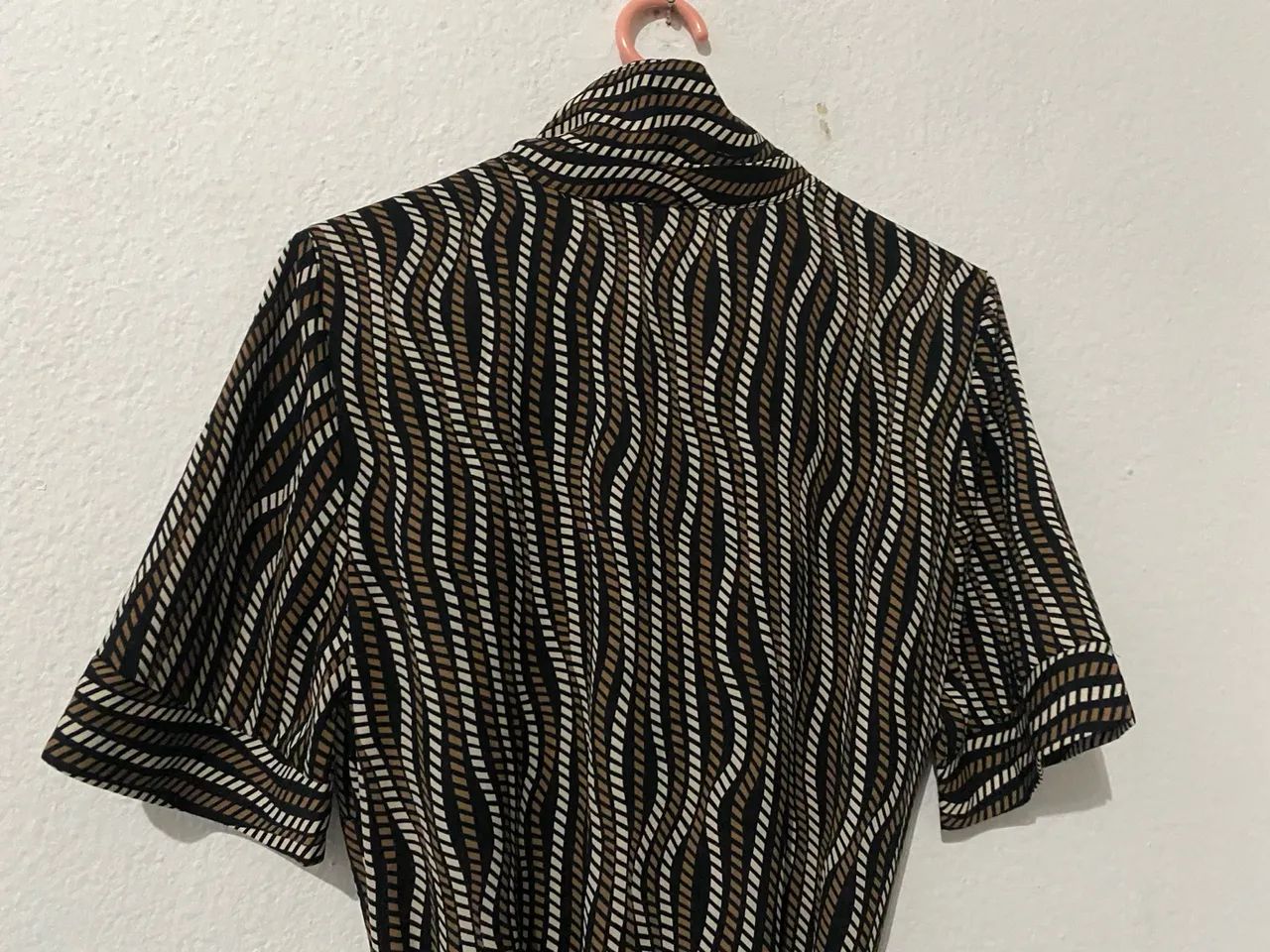 Vestido estampado com cinto - Foto 3