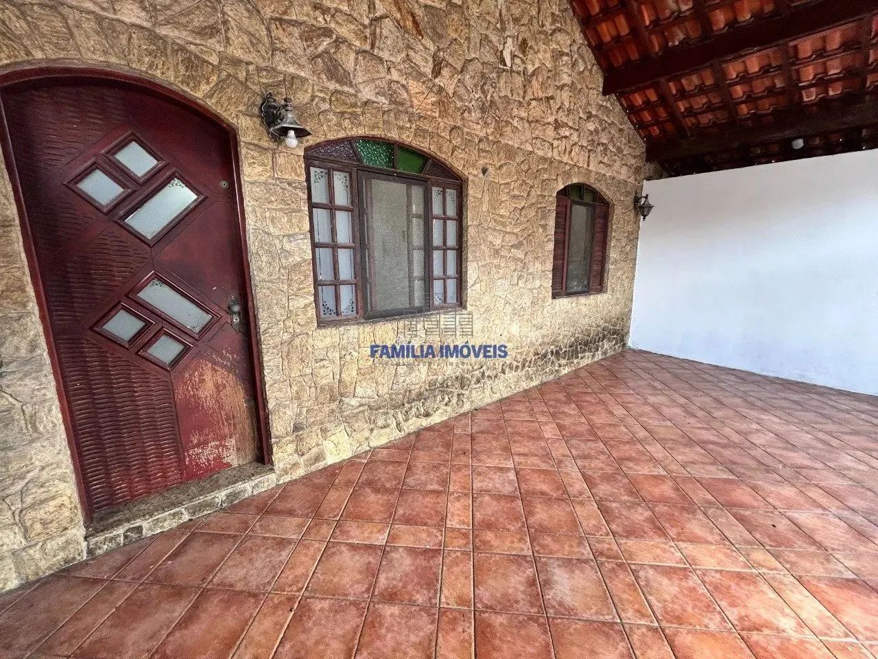 Casa a venda 3 quartos e edícula na Vila São Jorge S. Vicente / SP