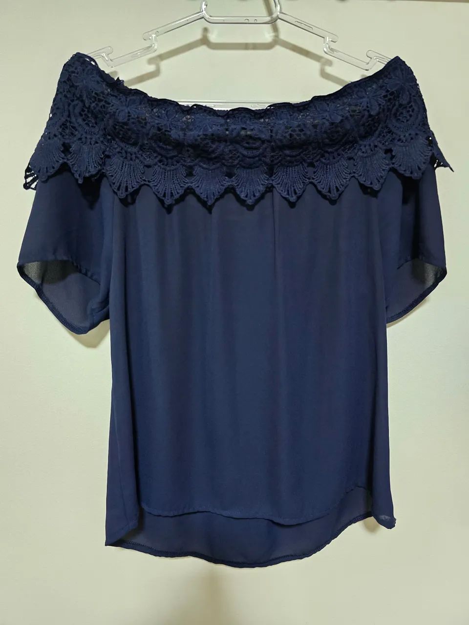 Blusa Azul Marinho ombro a ombro NOVA - Foto 2