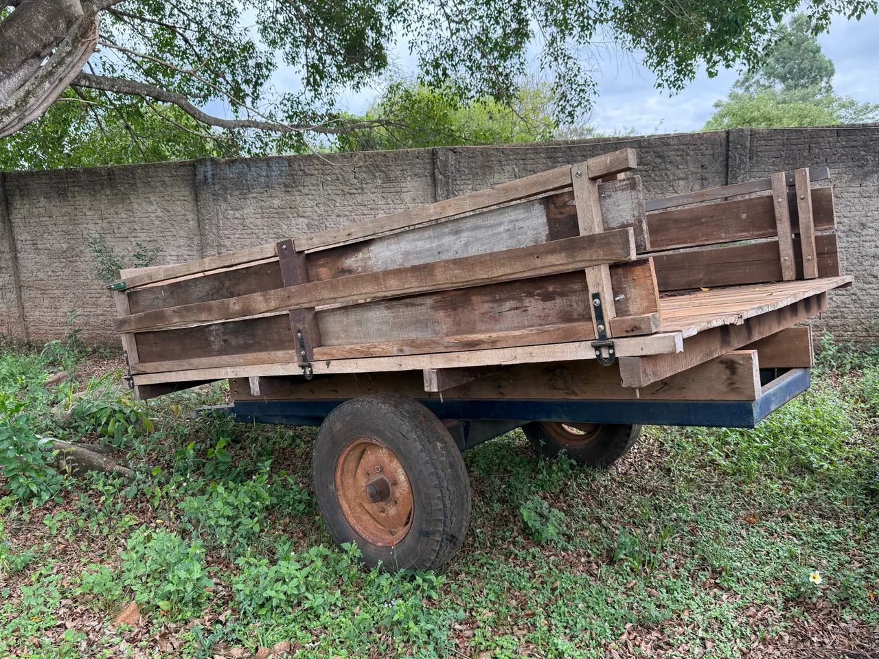 Vendooo!!!!Carreta Basculante em Madeira. - Foto 4