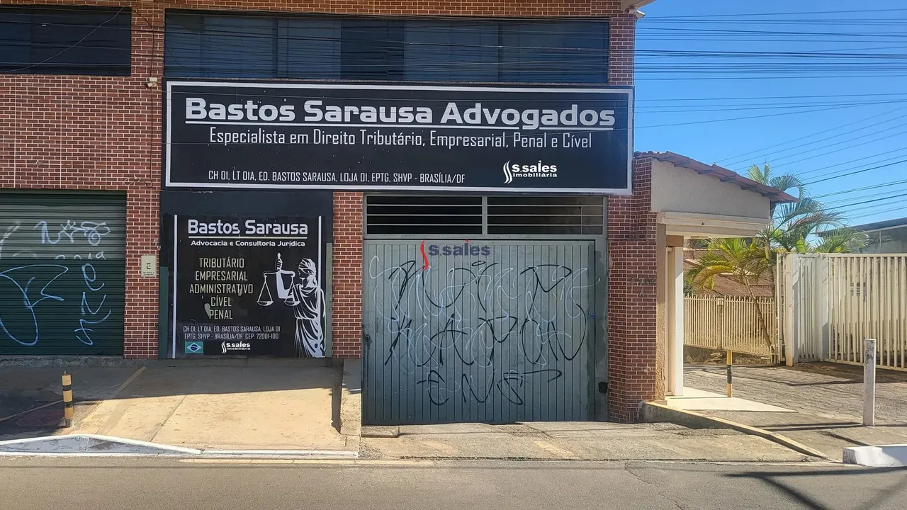 LOJA COMERCIAL COM 2 PAVIMENTOS, 04 SALAS, RECEPÇÃO, BANHEIRO - VICENTE PIRES EM FRENTE A