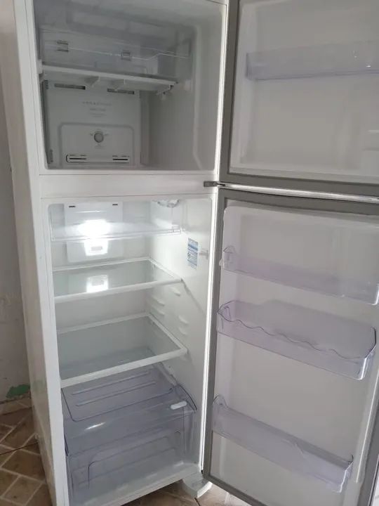 Geladeira Electrolux funcionando  - Foto 5