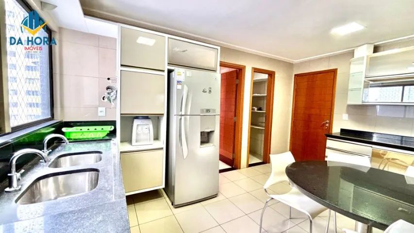 Apartamento sofisticado com 3 suítes em Candelária - Foto 5