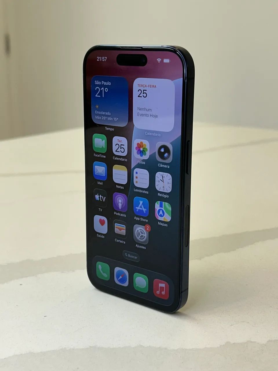 iPhone 15 pro 256gb - Sem desenhes - Celulares e Smartphones