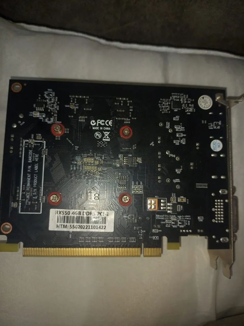 coloca placa rx 550 4gb sem defeito - Foto 2