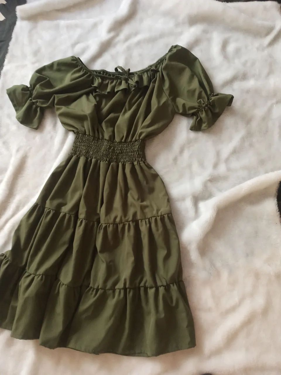 Por. 60. -  Vestido Feminino 