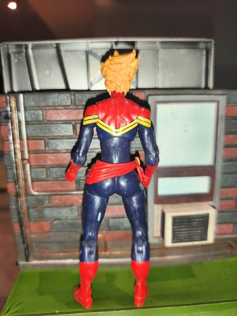 MARVEL LEGENDS/ CAPITÃ MARVEL - Foto 3