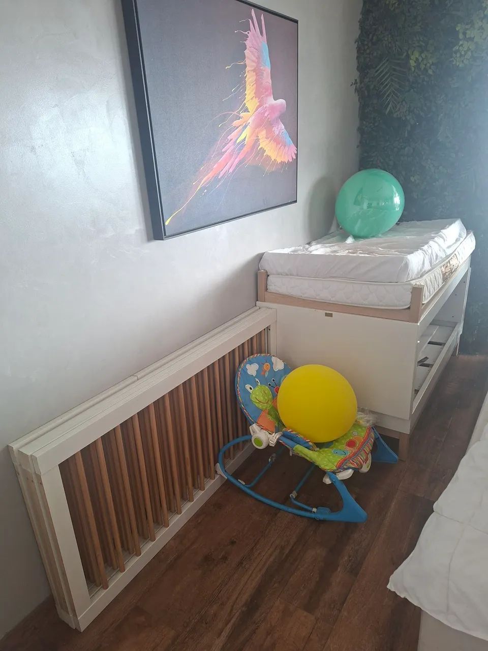 Berço que vira cama com colchão - Foto 4