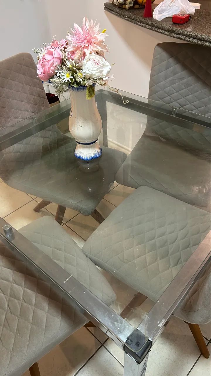 Linda mesa de jantar  com cadeiras  - Foto 3