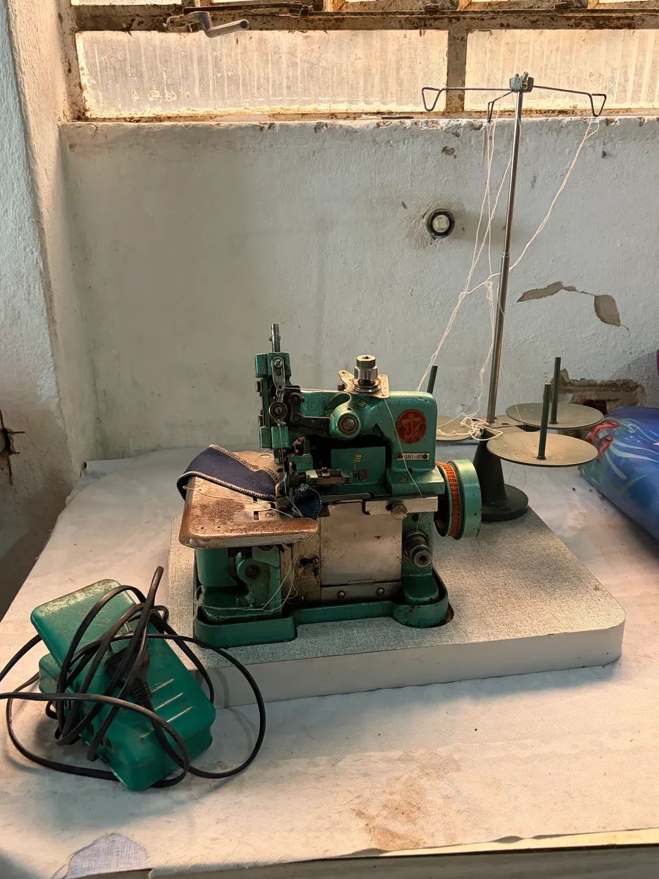 Máquina Overlock portátil  - Foto 4