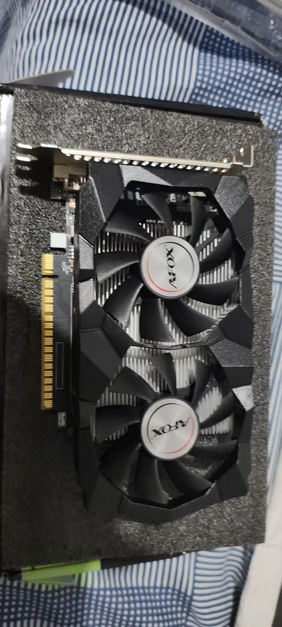 Placa de Vídeo GT740 4GB Afox