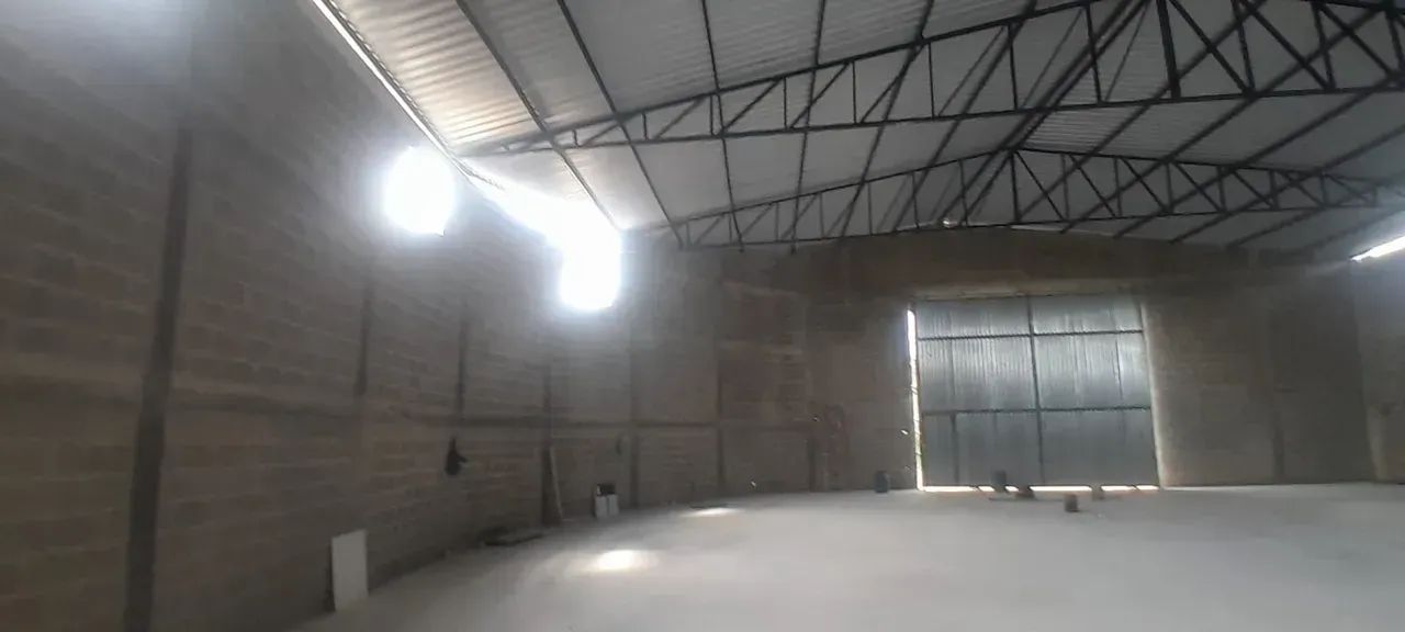 EXCELENTE GALPÃO 550M² NO C REDONDO - Foto 2