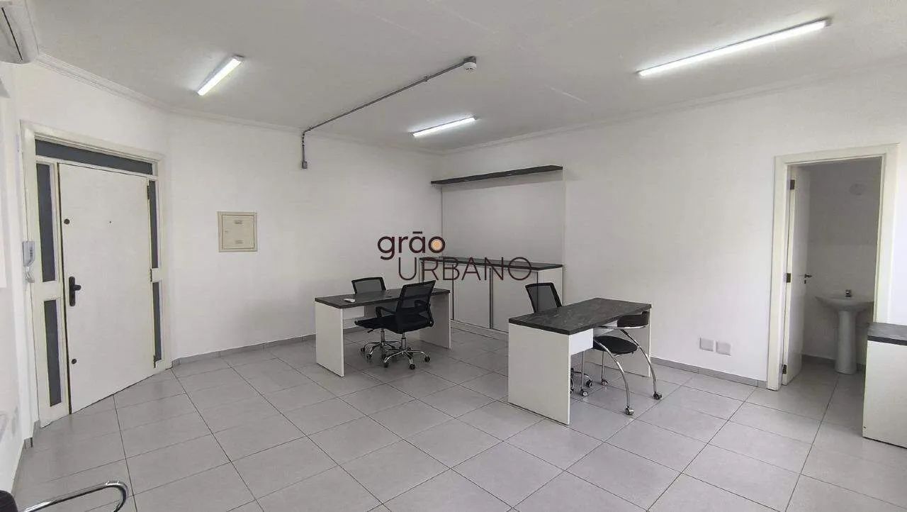Sala comercial com 49m² no bairro Centro em Canoas, disponível para locação
